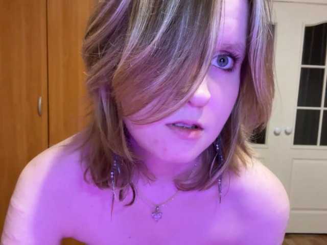 MaribelNemerofsky live cam on BongaCams