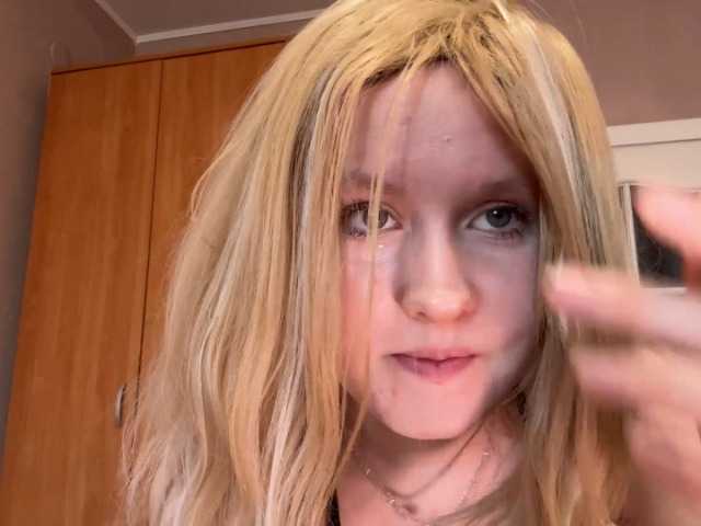 MaribelNemerofsky live cam on BongaCams