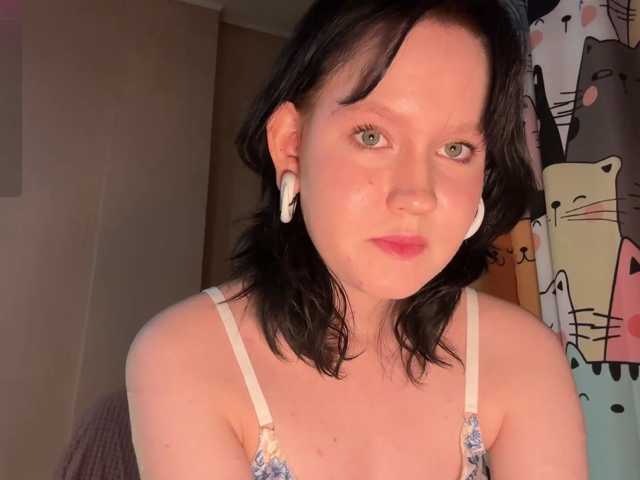 MaribelNemerofsky live cam on BongaCams