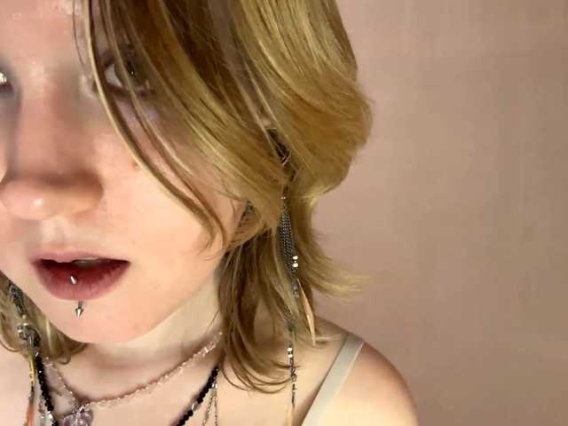 MaribelNemerofsky live cam on BongaCams
