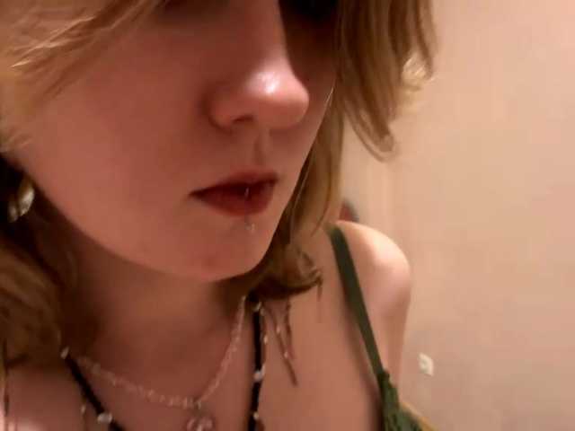 MaribelNemerofsky live cam on BongaCams