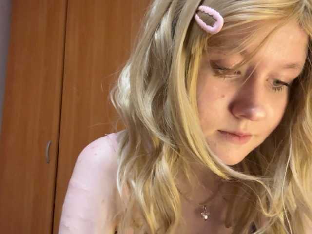 MaribelNemerofsky live cam on BongaCams