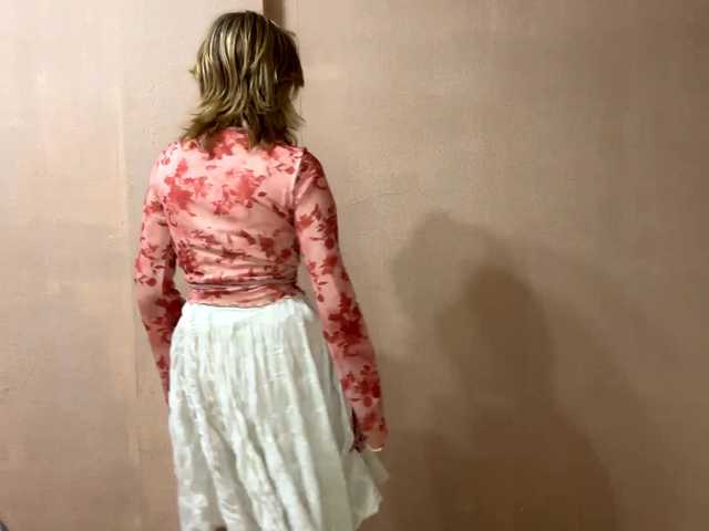 MaribelNemerofsky live cam on BongaCams