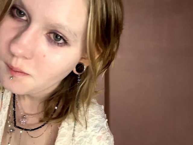 MaribelNemerofsky live cam on BongaCams