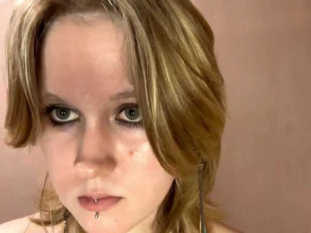 MaribelNemerofsky live cam on BongaCams