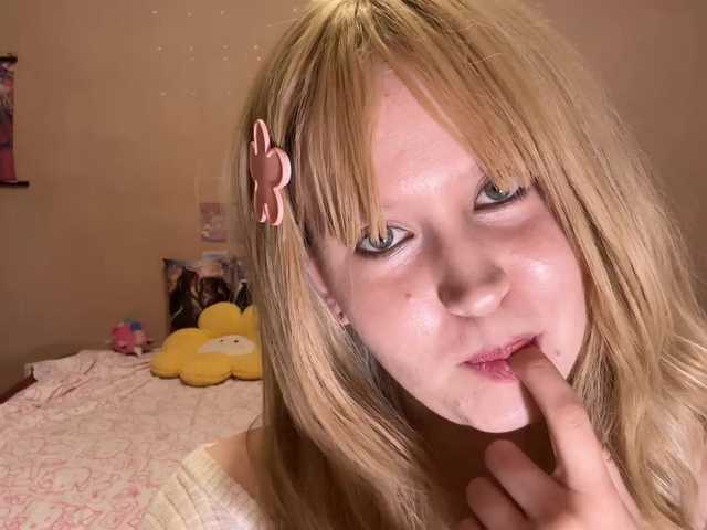 MaribelNemerofsky live cam on BongaCams