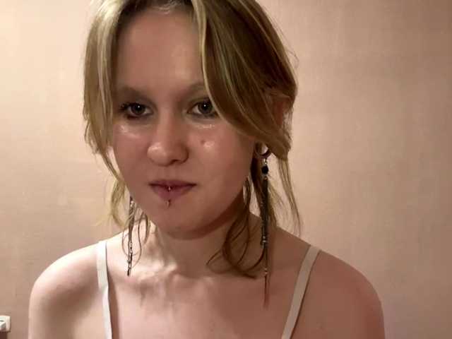 MaribelNemerofsky live cam on BongaCams