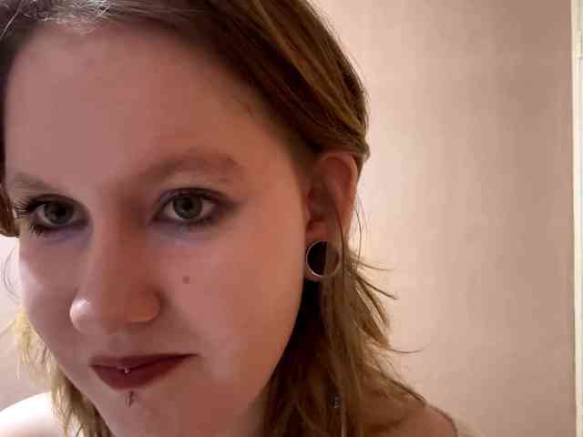 MaribelNemerofsk... Live Webcam on BongaCams