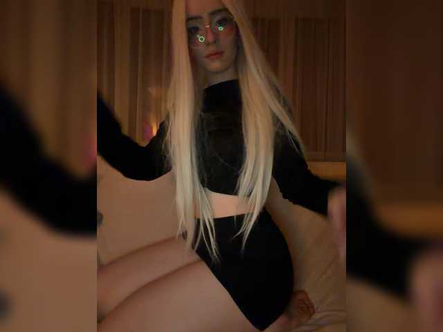 bunnyblowx live cam on BongaCams