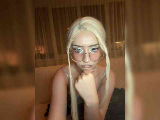 bunnyblowx webcam
