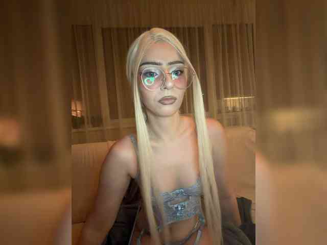 bunnyblowx webcam