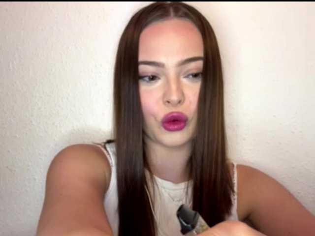 CrystalNovaa live webcam show