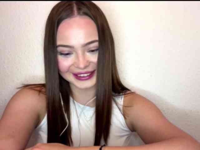 CrystalNovaa webcam