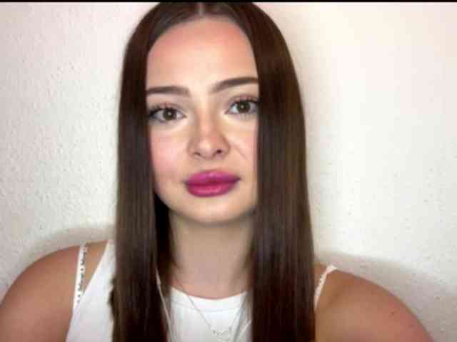 CrystalNovaa webcam