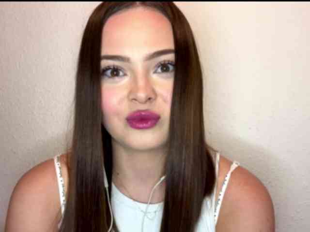 CrystalNovaa webcam