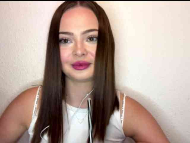 CrystalNovaa webcam
