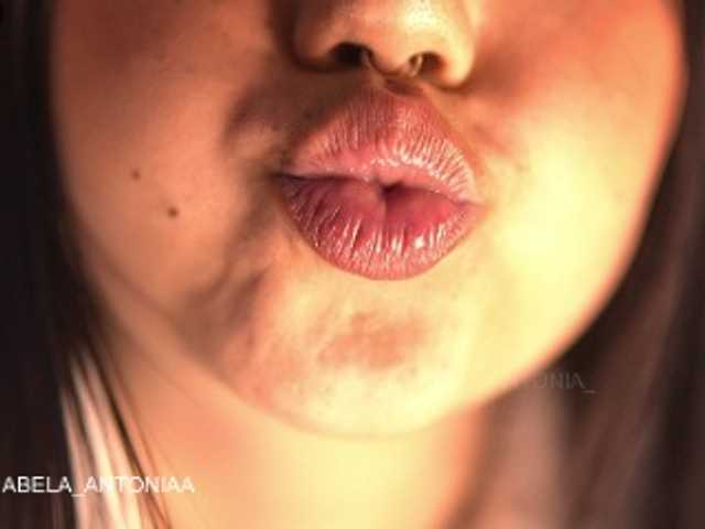 isaantonia live webcam show