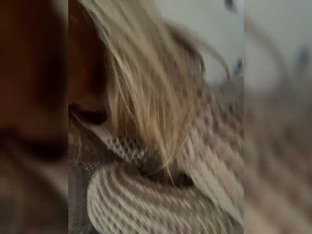 EvaaLove live cam on BongaCams