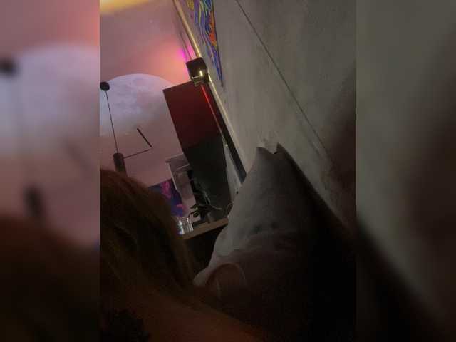 EvaaLove live webcam show