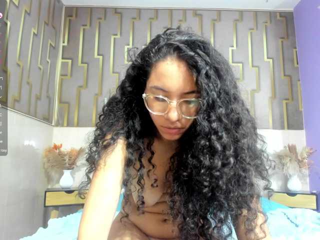 charlott-day live cam on BongaCams