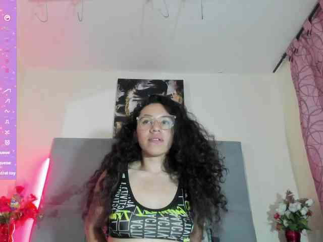 charlott-day Live Webcam on BongaCams