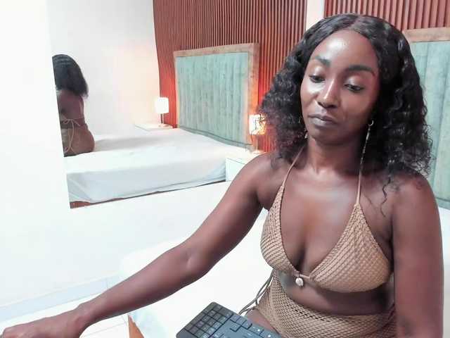 MeganBenz live webcam show