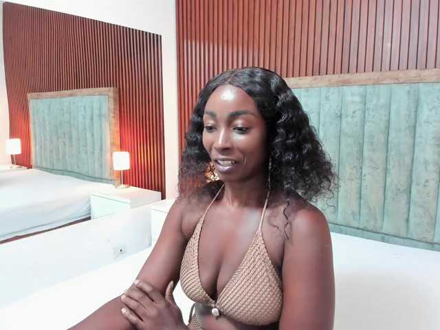 MeganBenz live webcam show