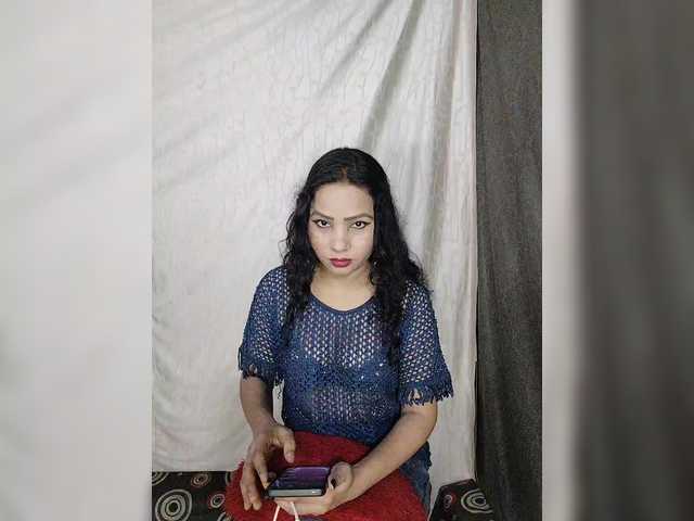 Girja-P-M live cam on BongaCams
