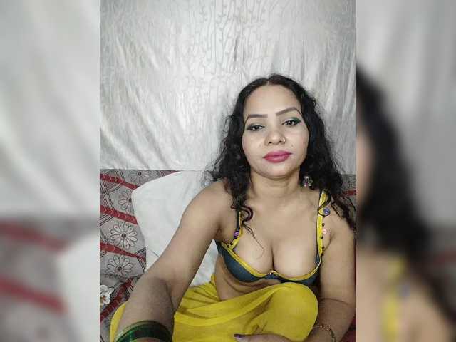 Khushi-wow live cam on BongaCams