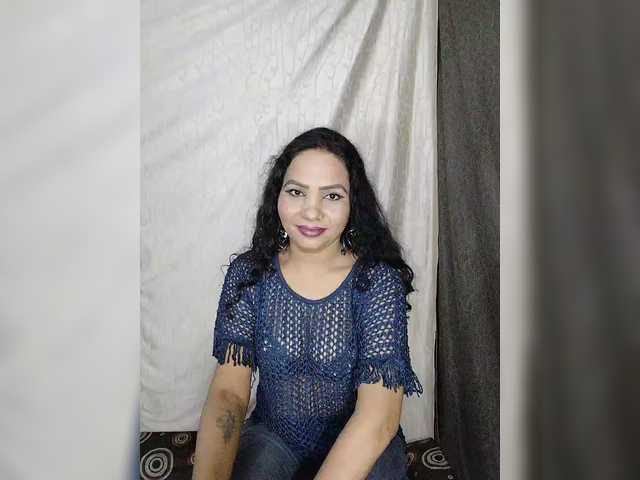 Girja-P-M live cam on BongaCams
