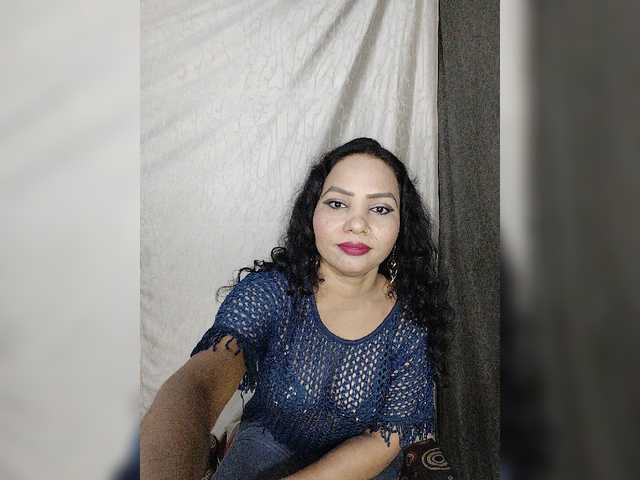 Girja-P-M live cam on BongaCams
