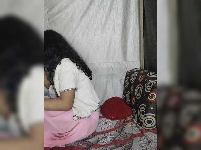 Khushi-wow live cam