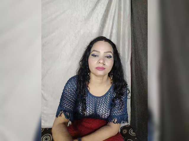 Girja-P-M live cam on BongaCams