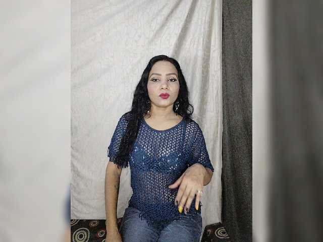 Girja-P-M live cam on BongaCams