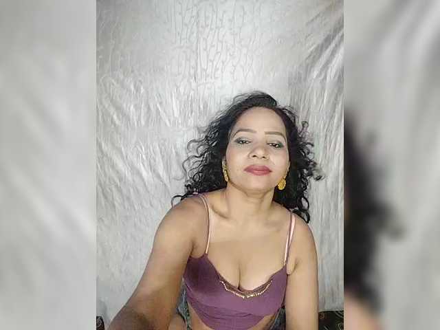 Khushi-wow live cam preview