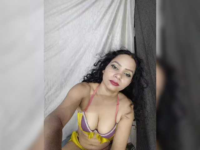 Girja-P-M live cam on BongaCams