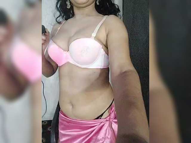 Khushi-wow live webcam show