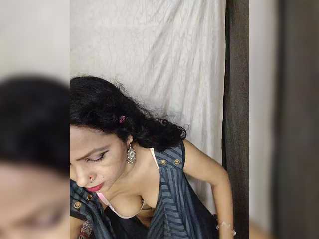 Girja-P-M live cam on BongaCams