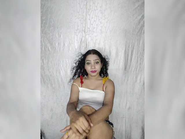 Khushi-wow live cam on BongaCams