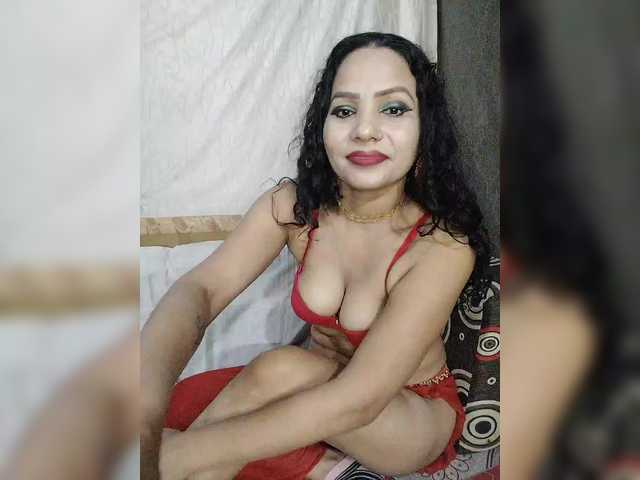 Girja-P-M live cam on BongaCams