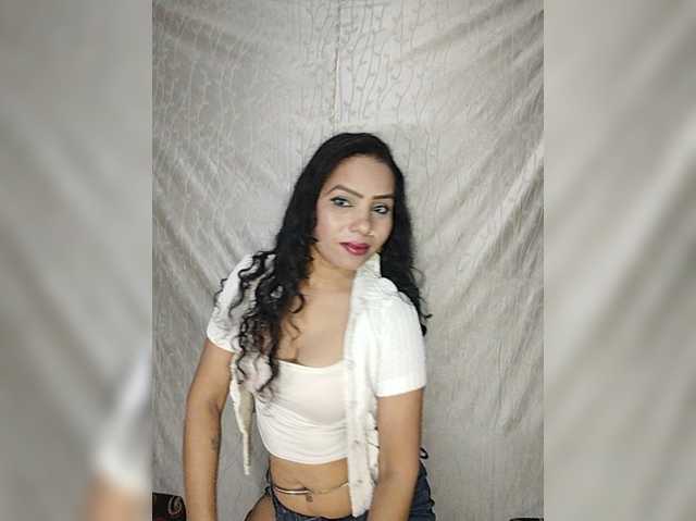 Girja-P-M live cam on BongaCams