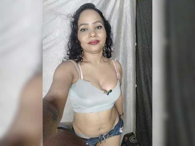 Khushi-wow
