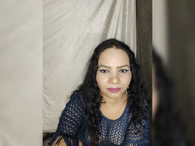 Girja-P-M live cam on BongaCams