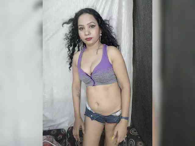 Khushi-wow webcam