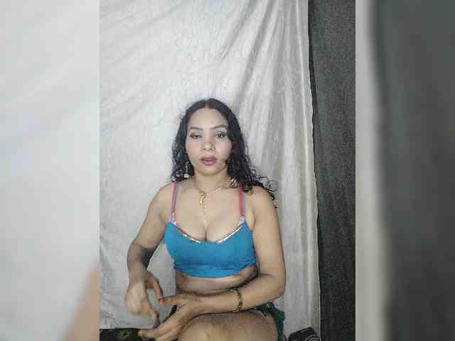 Khushi-wow webcam