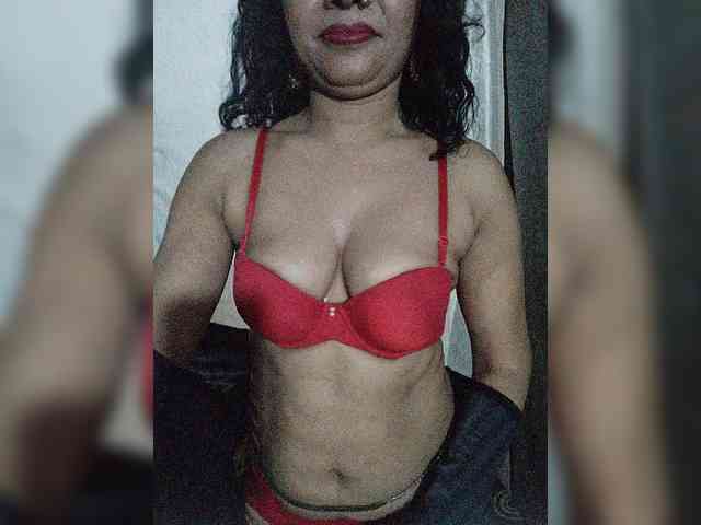 Khushi-wow webcam