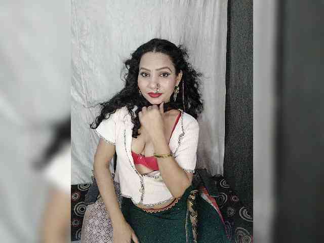 Khushi-wow webcam