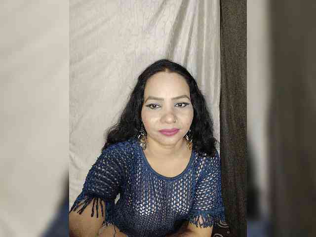 Model: Khushi-wow