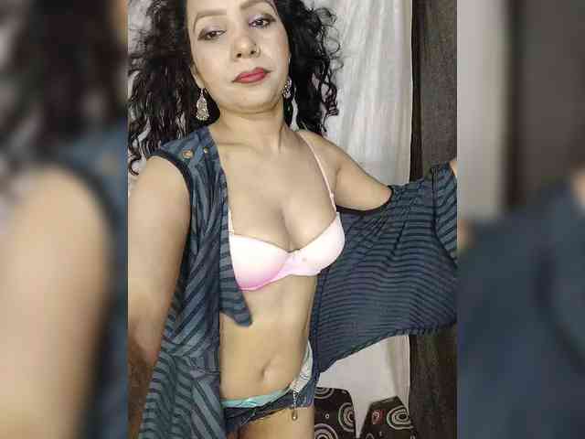 Khushi-wow webcam