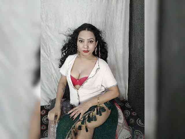 Khushi-wow webcam